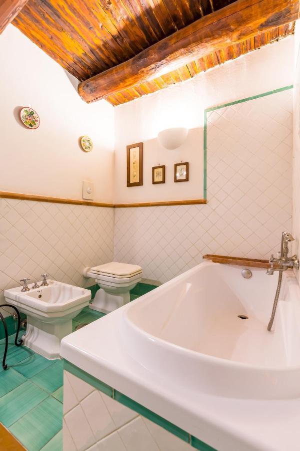 Residenza Capano Charming House By Napoliapartments *