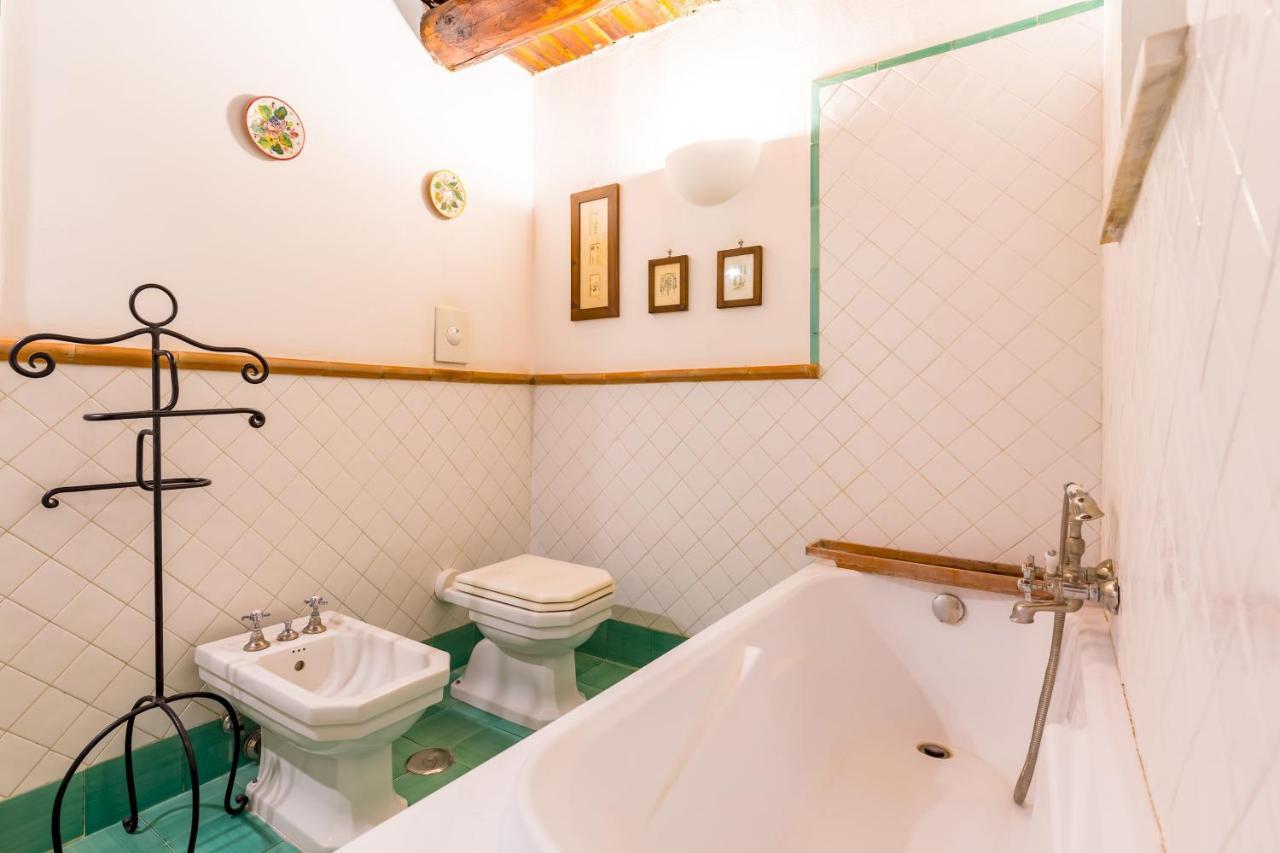 Residenza Capano Charming House By Napoliapartments Apartment